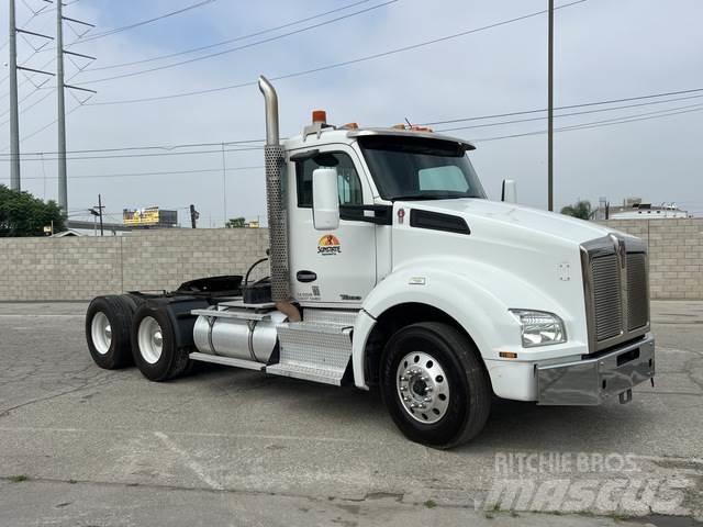 Kenworth T880 Prime Movers