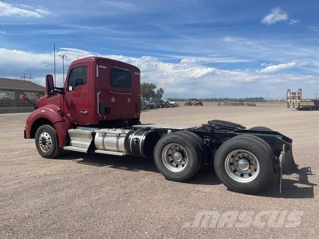 Kenworth T880 Prime Movers