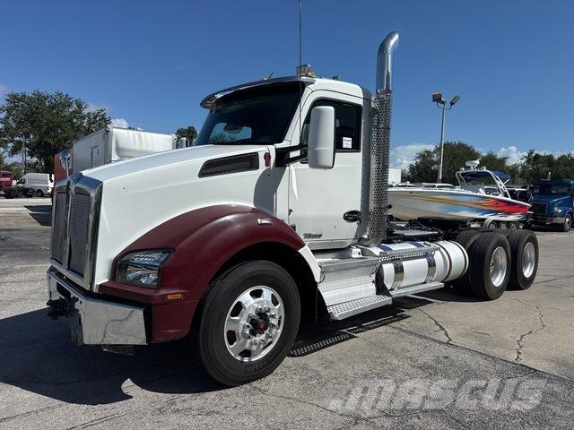 Kenworth T880 Prime Movers
