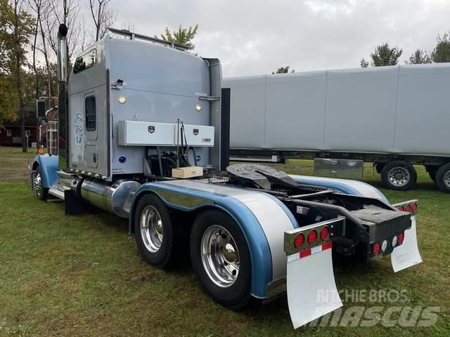 Kenworth W900 Prime Movers