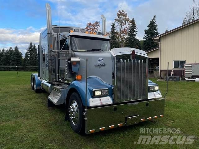 Kenworth W900 Prime Movers