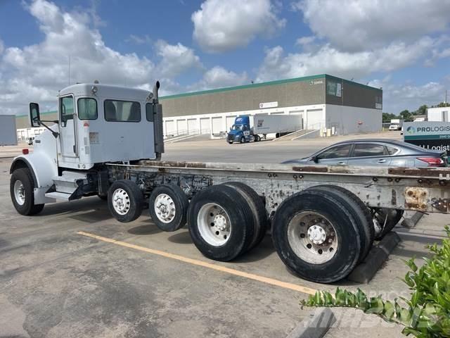 Kenworth W900 Cabins and interior