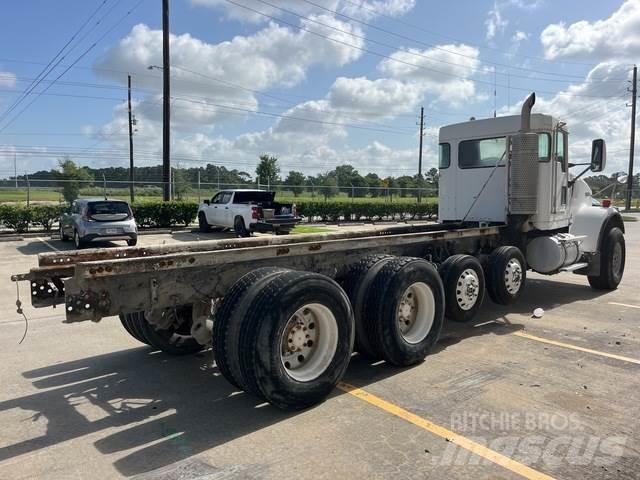 Kenworth W900 Cabins and interior
