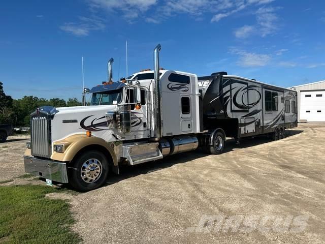 Kenworth W900 Prime Movers