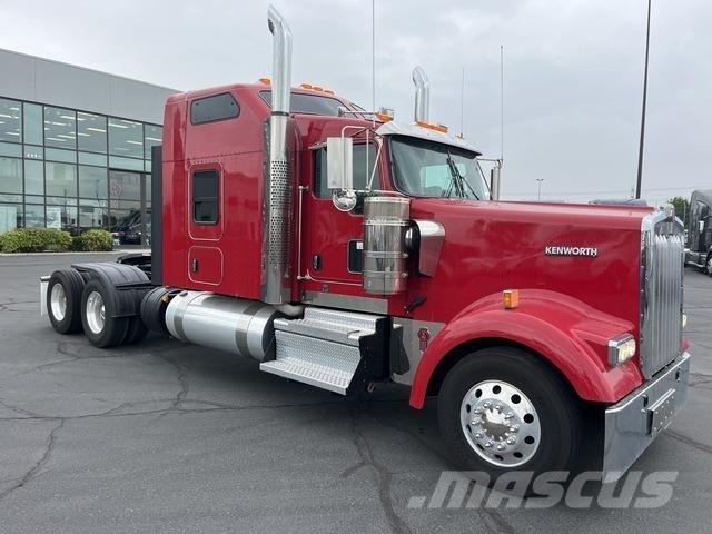 Kenworth W900 Prime Movers