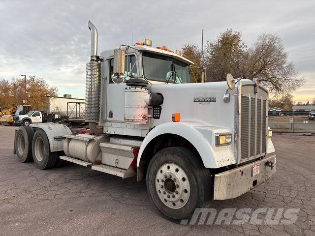 Kenworth W900 Prime Movers