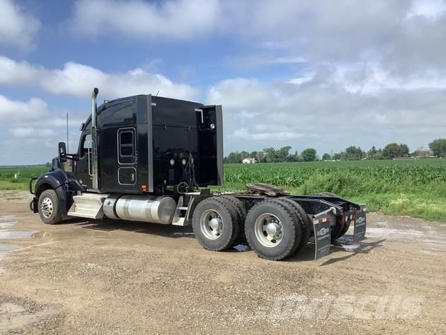 Kenworth W990 Prime Movers
