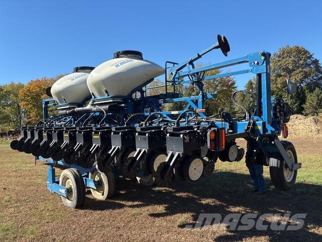 Kinze 3600 Planters