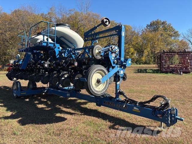 Kinze 3600 Planters