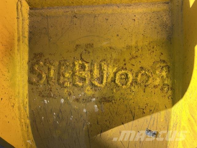 Komatsu  Buckets