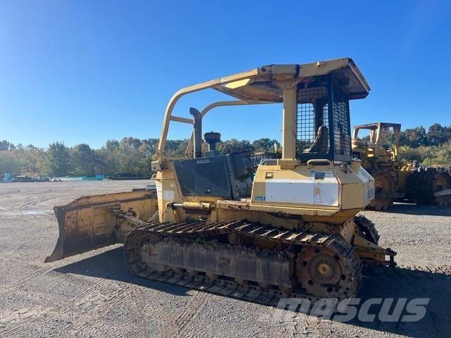 Komatsu  Crawler dozers