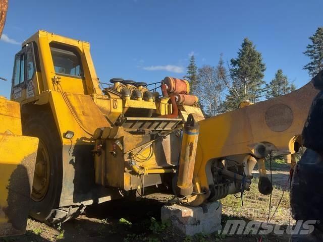 Komatsu 330M Articulated Haulers