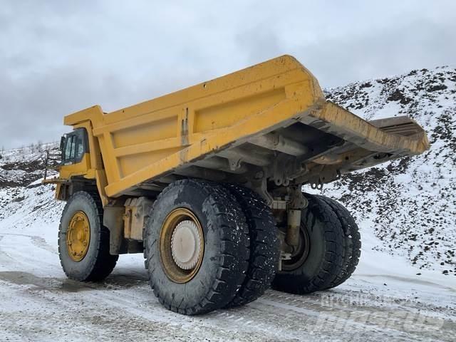Komatsu 330M Articulated Haulers