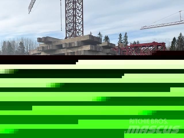 Kroll K68/70 Tower cranes