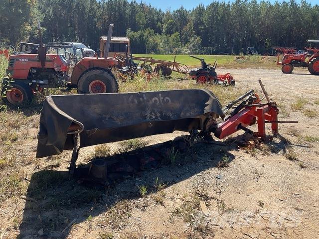 Kubota DM1024 Mowers