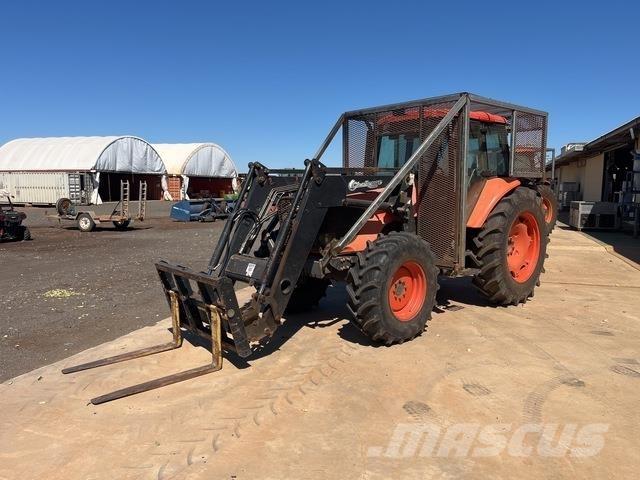 Kubota M125X Tractors