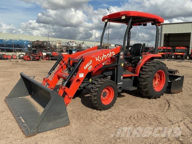 Kubota M62 Front loaders and diggers