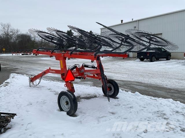 Kubota RA108CR Rakes and tedders