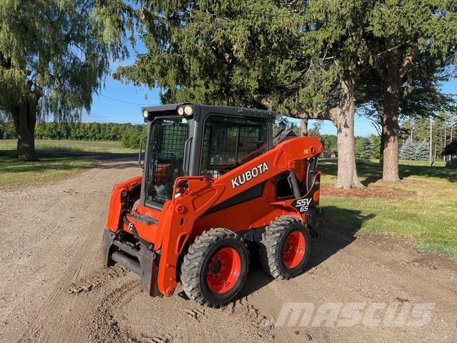 Kubota SSV65 Skid steer loaders