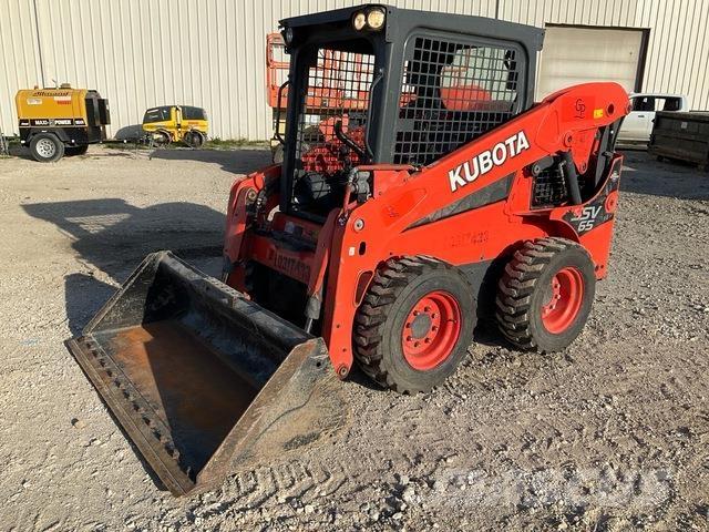 Kubota SSV65 Skid steer loaders