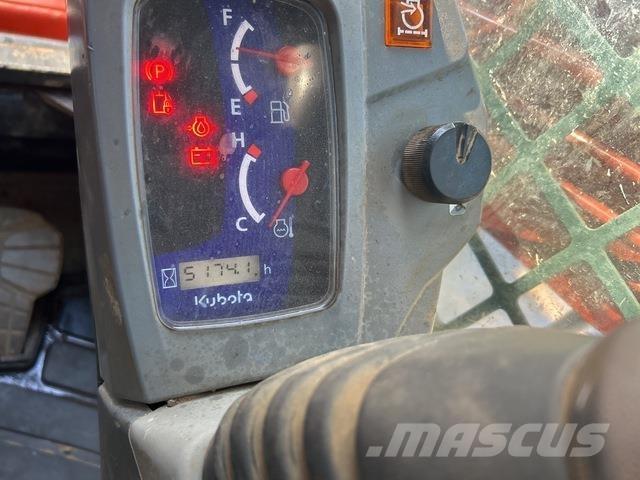 Kubota SVL75-2 Skid steer loaders