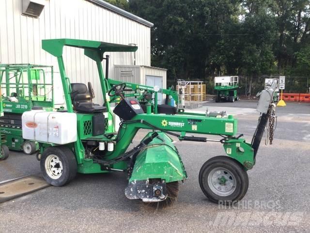 Lay-Mor SM300 Indoor sweepers