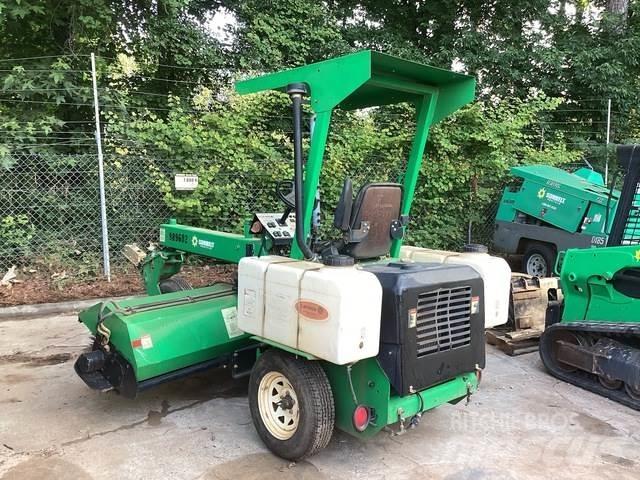 Lay-Mor SM300 Indoor sweepers