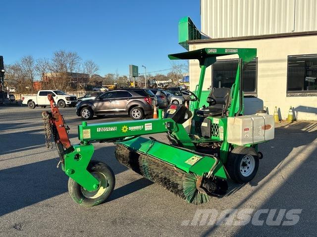 Lay-Mor SM300 Indoor sweepers