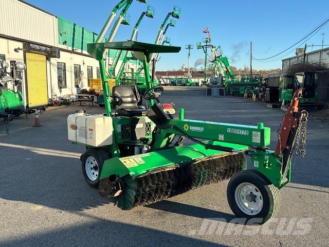 Lay-Mor SM300 Indoor sweepers