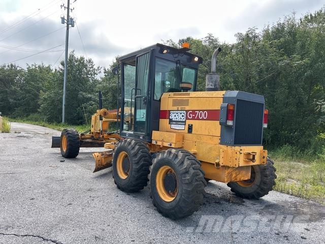 LeeBoy G700 Graders