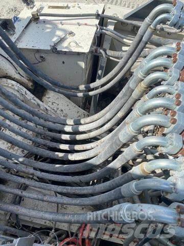 Liebherr 9200 Crawler excavators