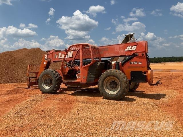 Lull 944E-42 Telescopic handlers