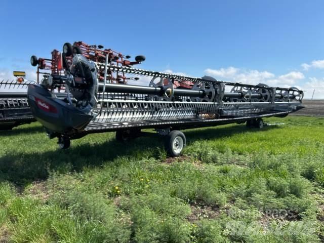 MacDon FD2 Combine harvester heads