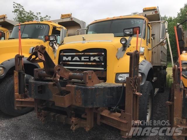 Mack 700 Snow blades and plows