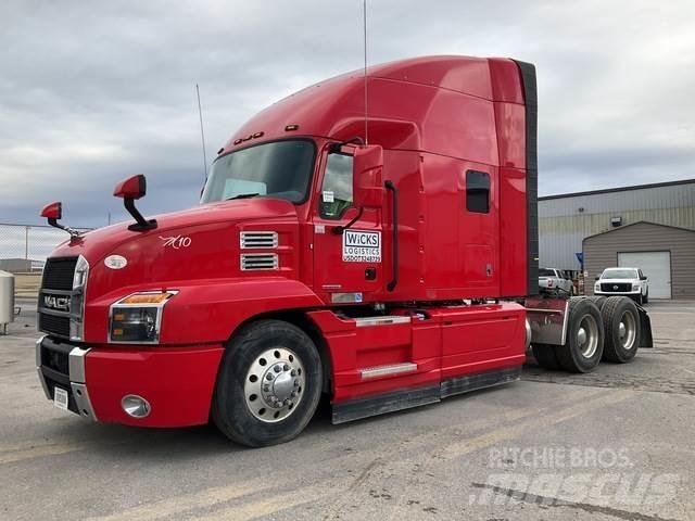 Mack AN64T Prime Movers