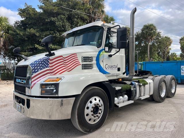 Mack AN64T Prime Movers