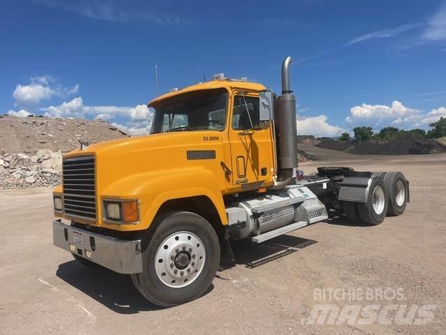 Mack CH613 Prime Movers