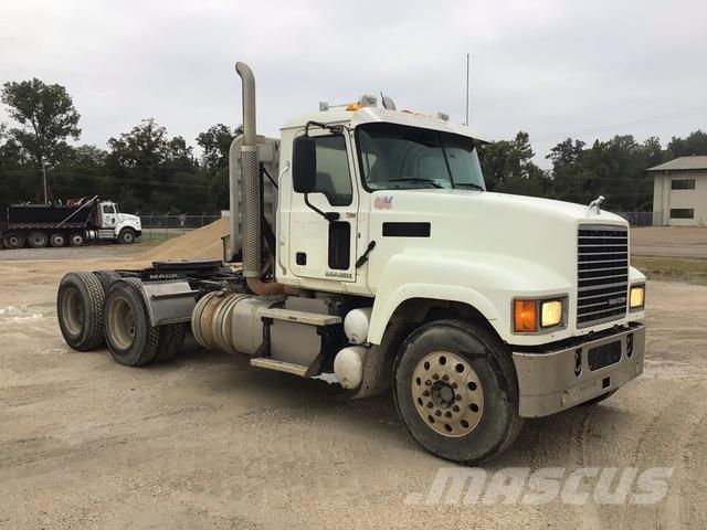 Mack CHU613 Prime Movers