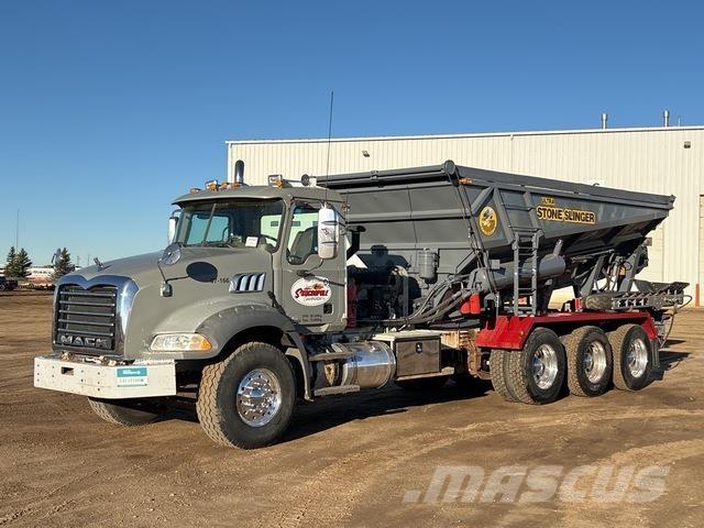 Mack CT713 Concrete machines