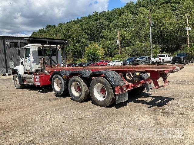 Mack CV713 Skip bin truck