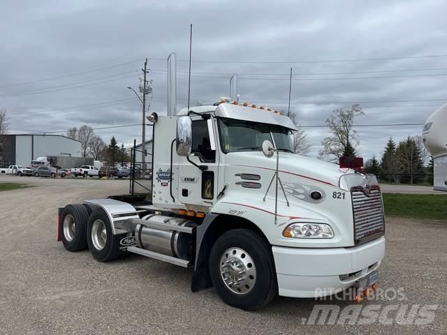 Mack CXN613 Prime Movers
