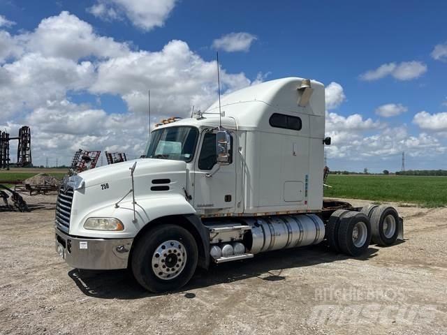 Mack CXU600 Prime Movers