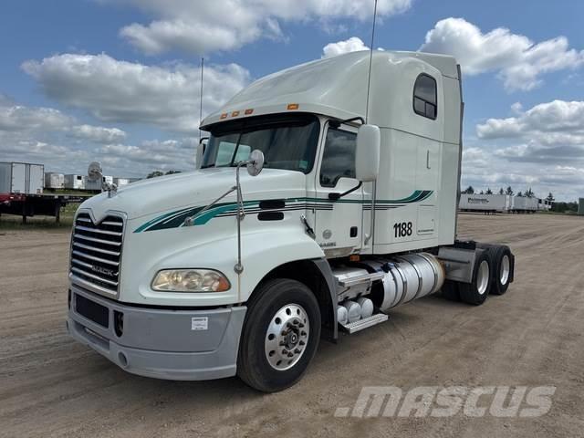 Mack CXU613 Prime Movers