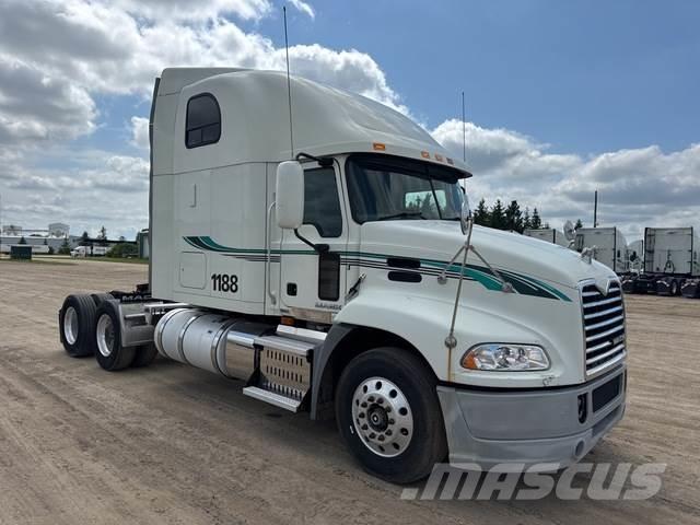 Mack CXU613 Prime Movers