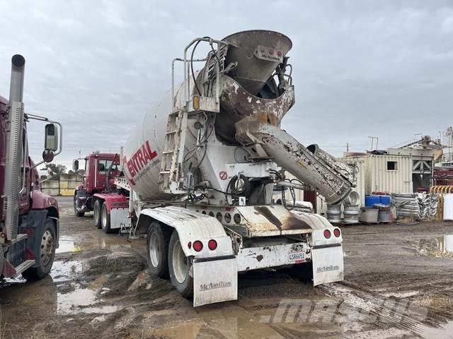 Mack CXU613 Prime Movers