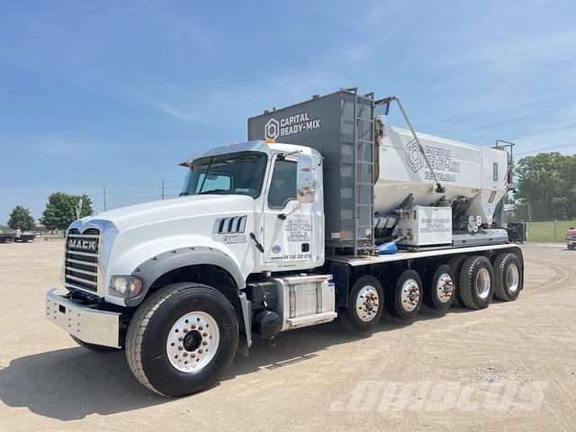 Mack GR64F Concrete trucks