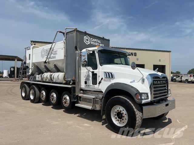 Mack GR64F Concrete trucks