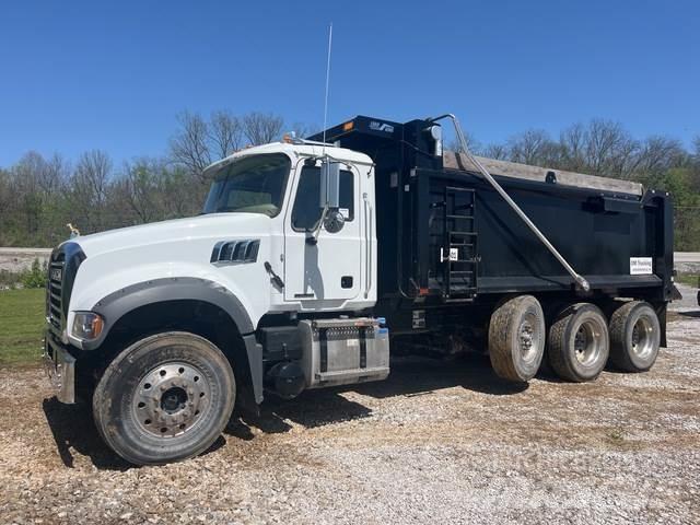 Mack GR84F Tipper trucks