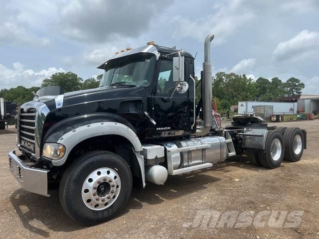 Mack GU713 Prime Movers
