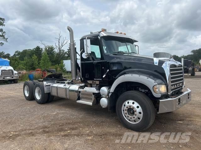 Mack GU713 Prime Movers